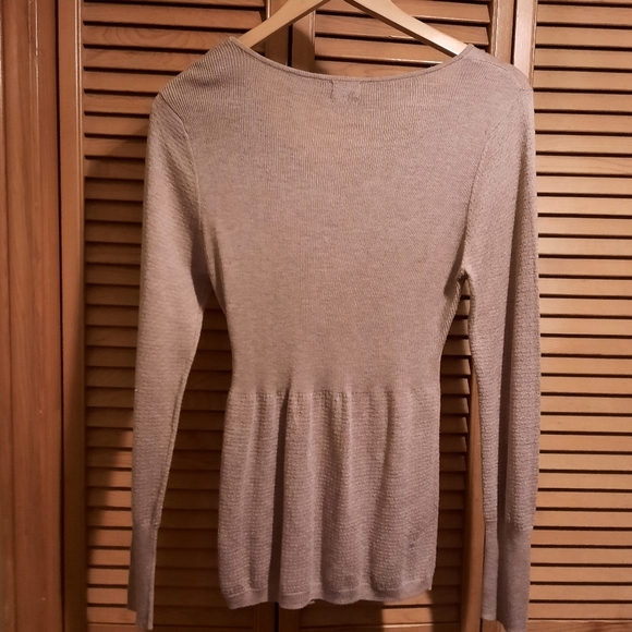Suzy Shier Beige Long Sleeve Textured Top - Picture 2 of 5
